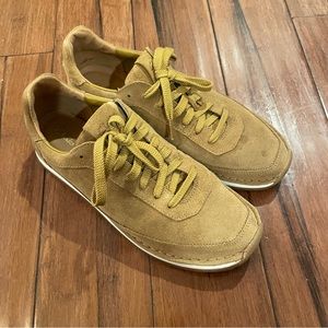 Mens Clark’s sneakers